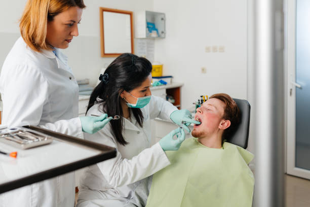 Best Cracked Tooth Emergency Dentist  in Zillah, WA